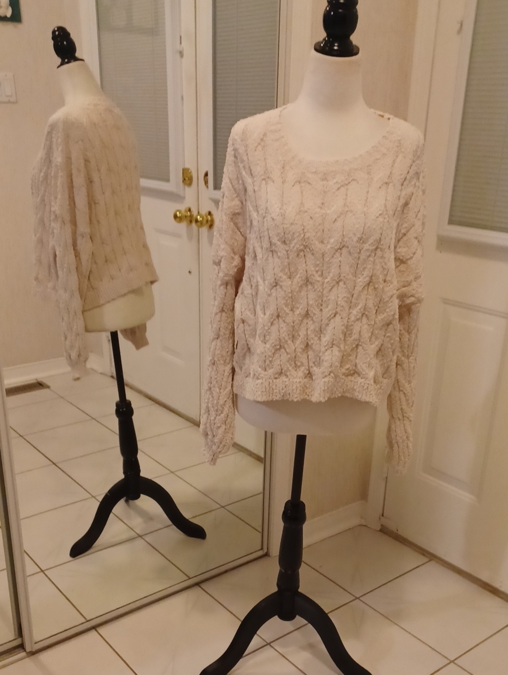 4/$40 Altar'd State Cream Cable Scoop-Neck Sweater - Size XS